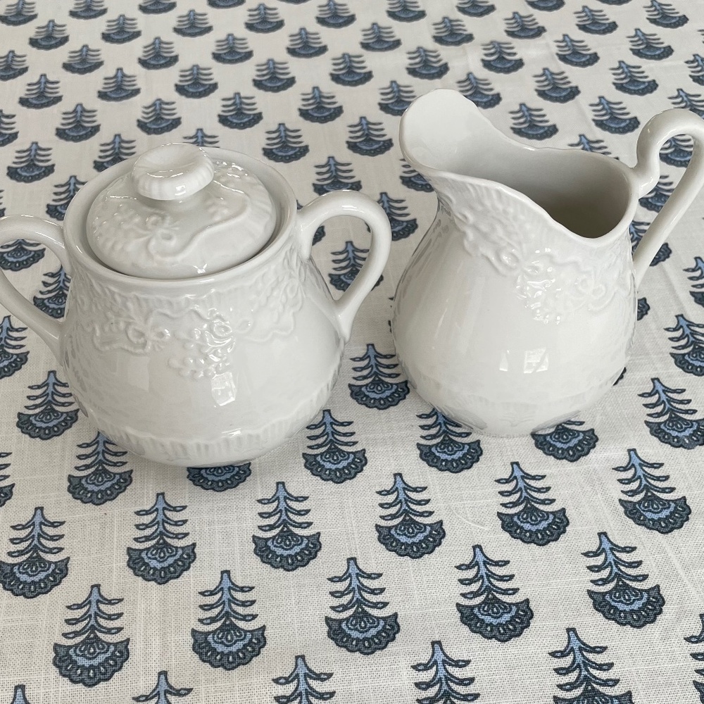 Ralph Lauren Wedgwood Creamer & Sugar with Lid